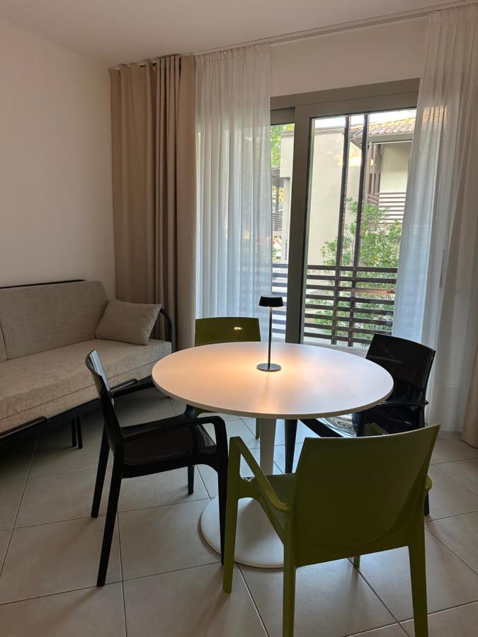 Prassitele Apartments Lignano Sabbiadoro Buitenkant foto
