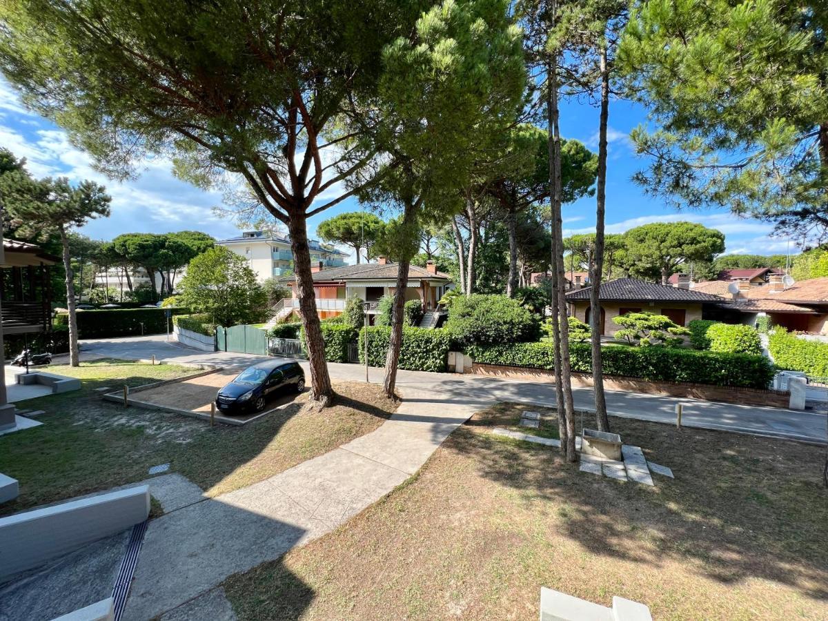Prassitele Apartments Lignano Sabbiadoro Buitenkant foto