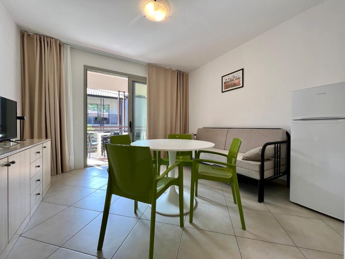 Prassitele Apartments Lignano Sabbiadoro Buitenkant foto